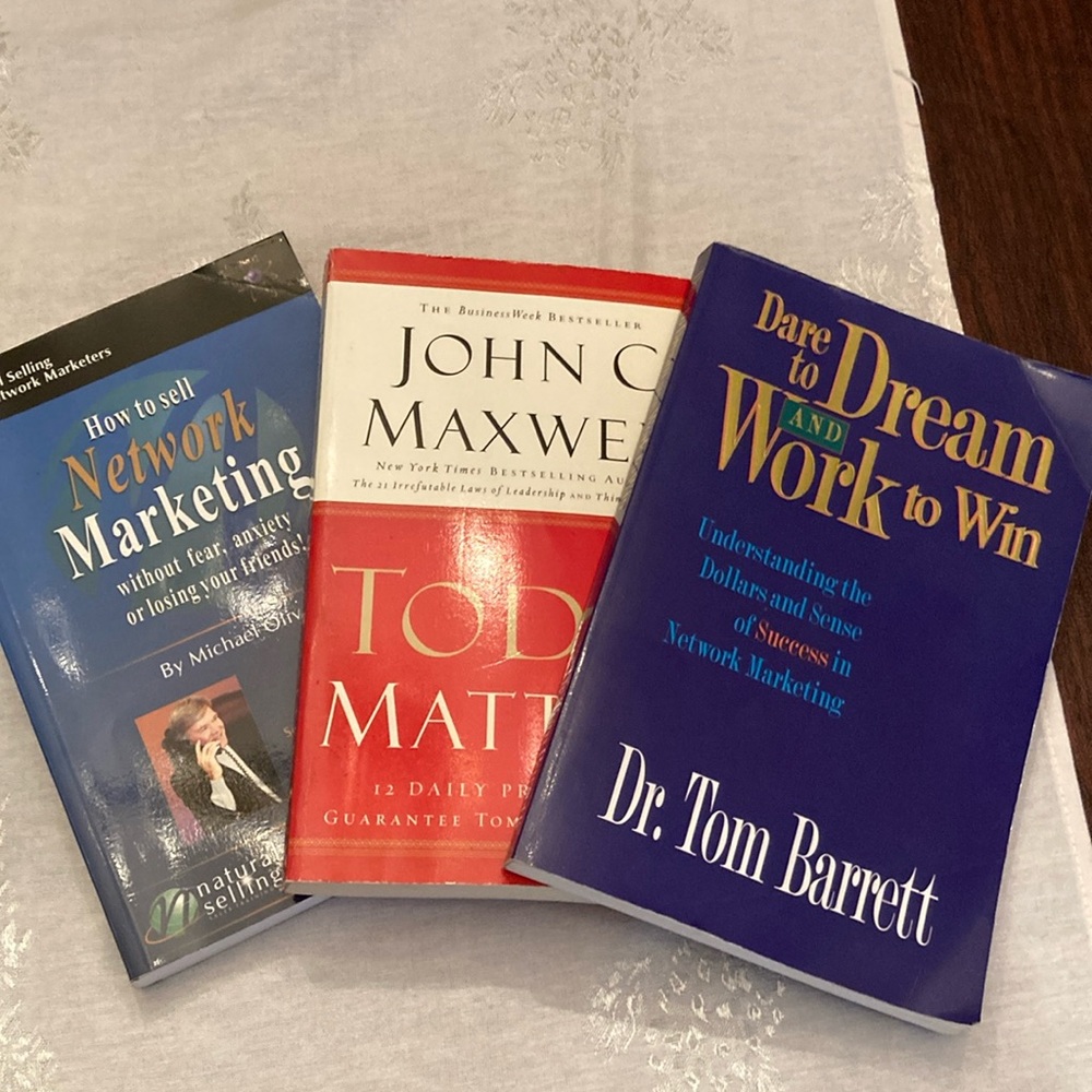 Three network marketing books. How to be a successful.
